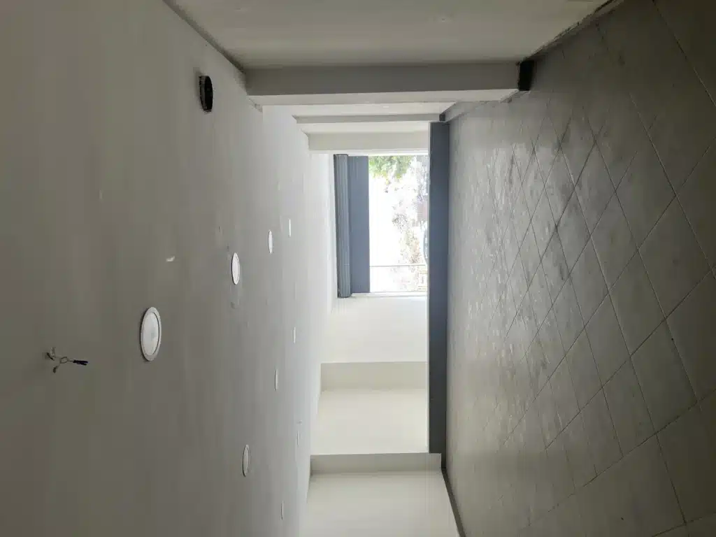 Iris.ma showroom Casablanca — état initial avant travaux | Archigram® — 02