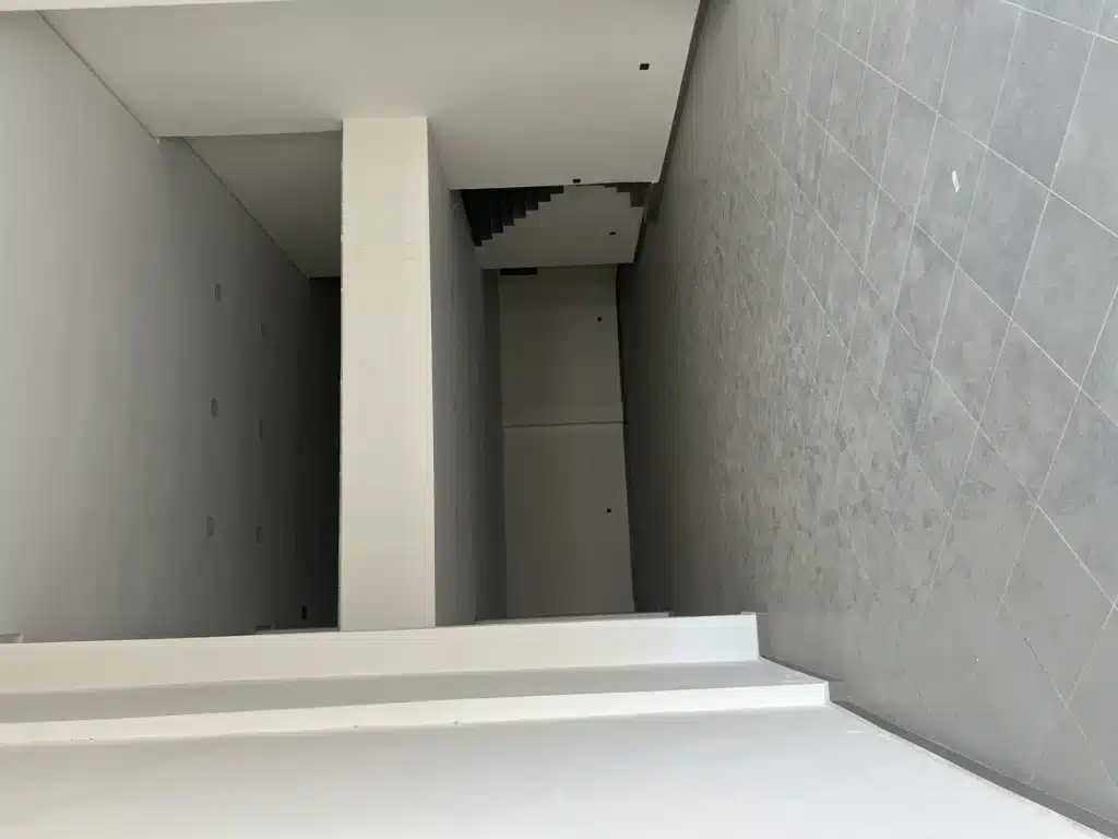 Iris.ma showroom Casablanca — état initial avant travaux | Archigram® — 05